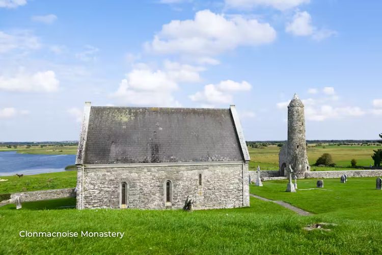 Clonmacnoise Monastery Ireland solo tour 26Jul22