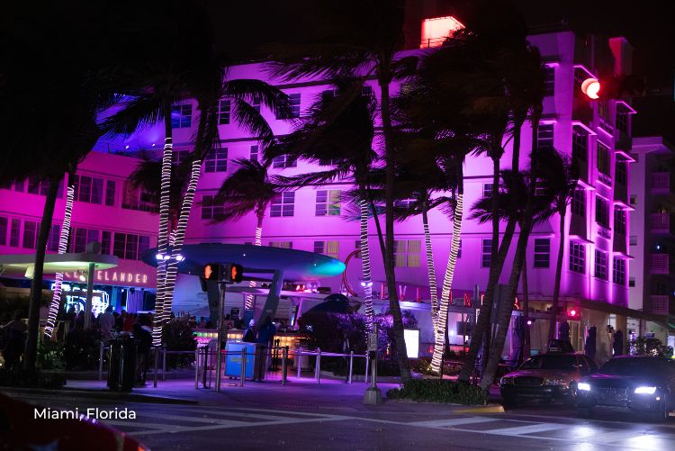 6. Hotel exterior Miami 31Aug22