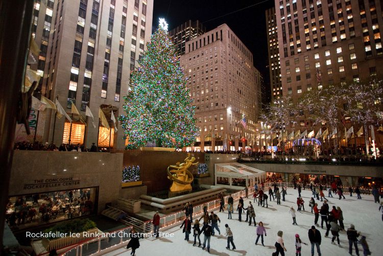 Christmas Shopping in New York Rockafeller Tree 10Aug23