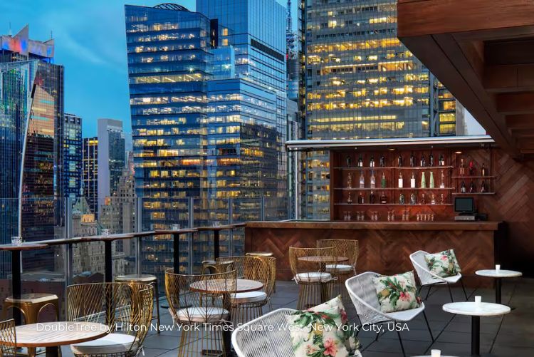 DoubleTree by Hilton New York Times Square West, New York, USA rooftop restaurant 06Sep23