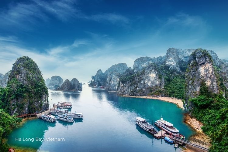 17. Ha Long Bay Cambodia and VietnamTour 22Apr24